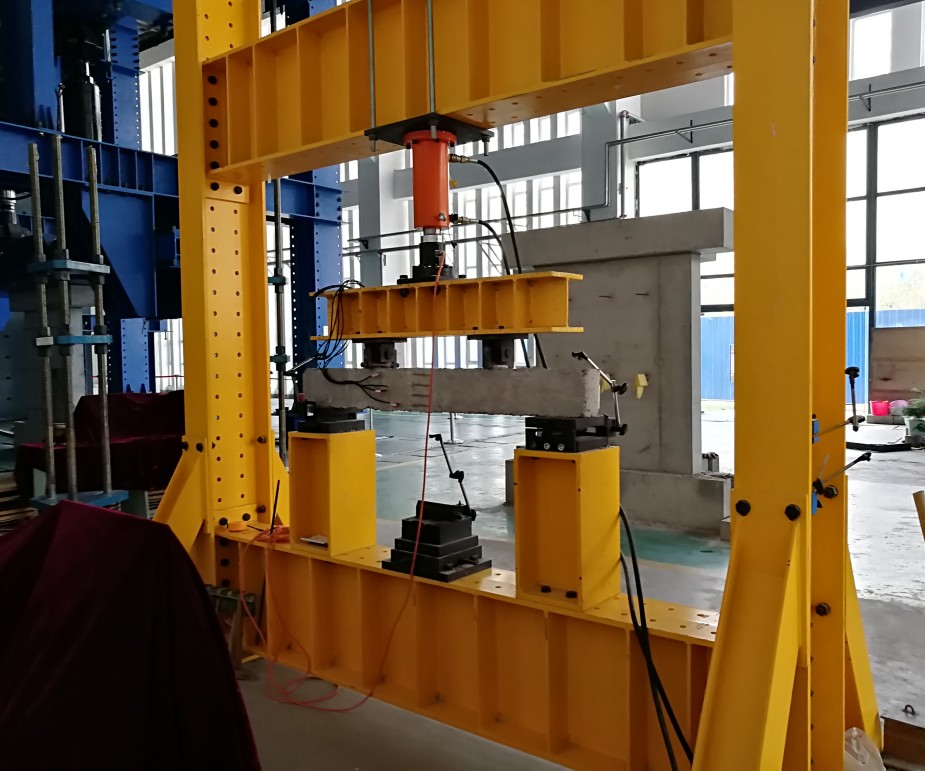 結(jié)構(gòu)工程梁柱教學(xué)試驗系統(tǒng)1.JPG
